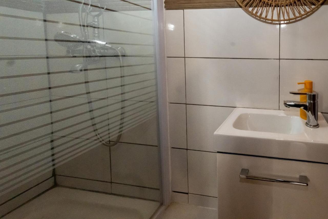 Le Cosy Bungalow De Lili / 5Min De L'Aeroport Les Abymes Εξωτερικό φωτογραφία
