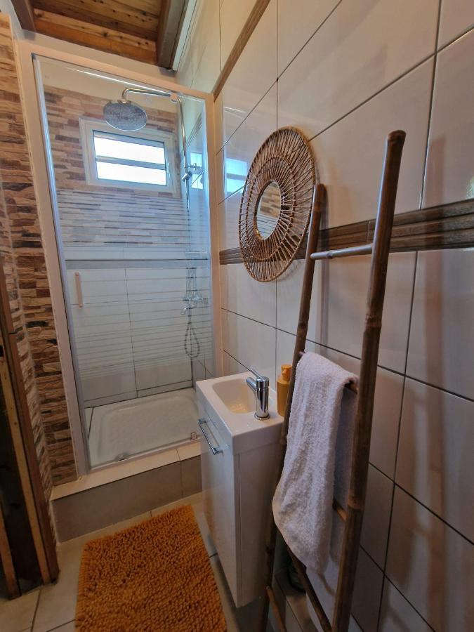 Le Cosy Bungalow De Lili / 5Min De L'Aeroport Les Abymes Εξωτερικό φωτογραφία